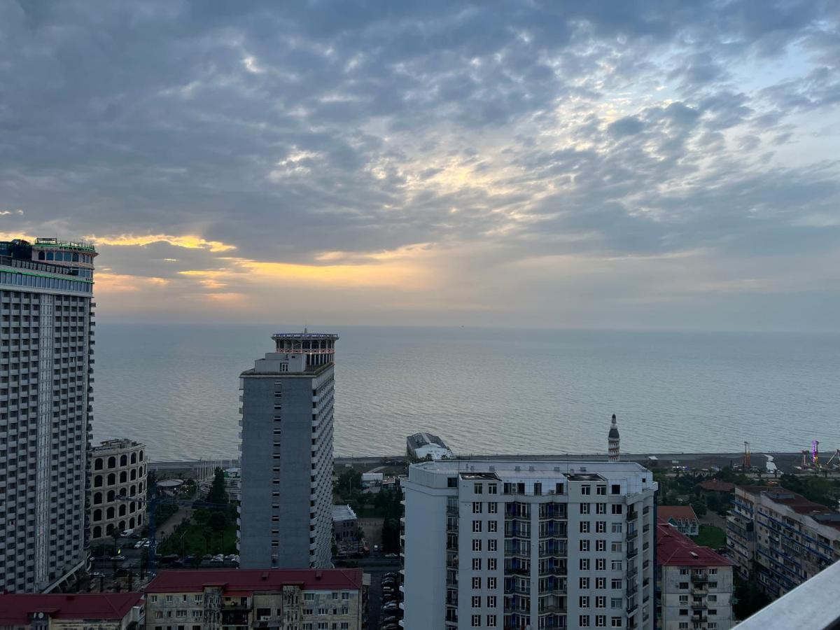 27 Floor Apartments Batumi Luaran gambar